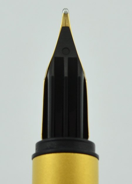 Montblanc Noblesse Fountain Pen - Gold Plated, 1980s, Fine 14k Nib